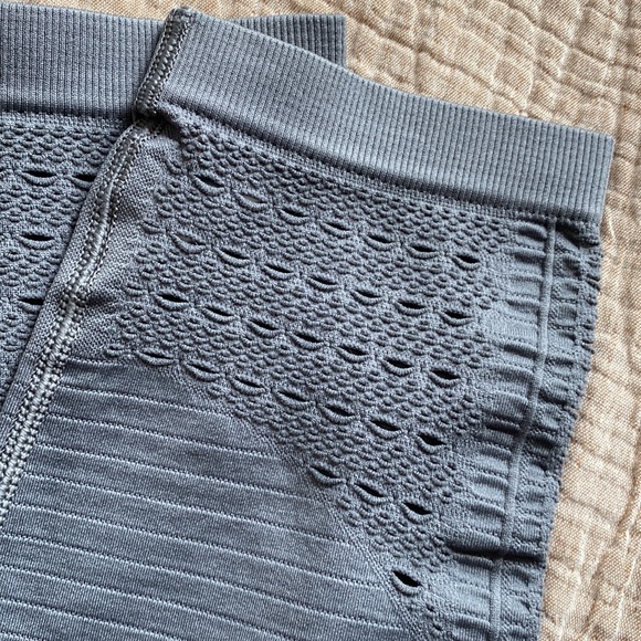 Gymshark leggings size Med - Picture 2 of 5